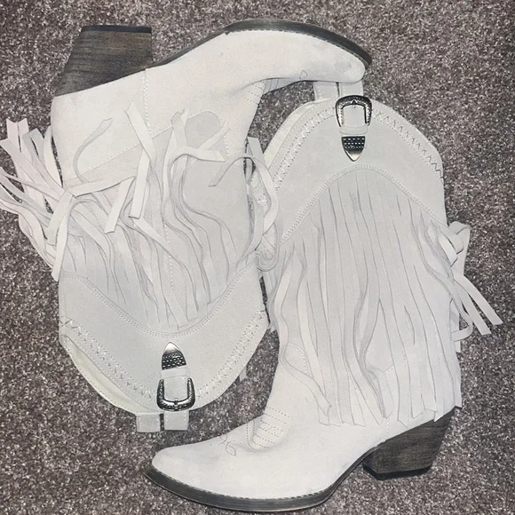 Beige Western Boots - Picture 2 of 5